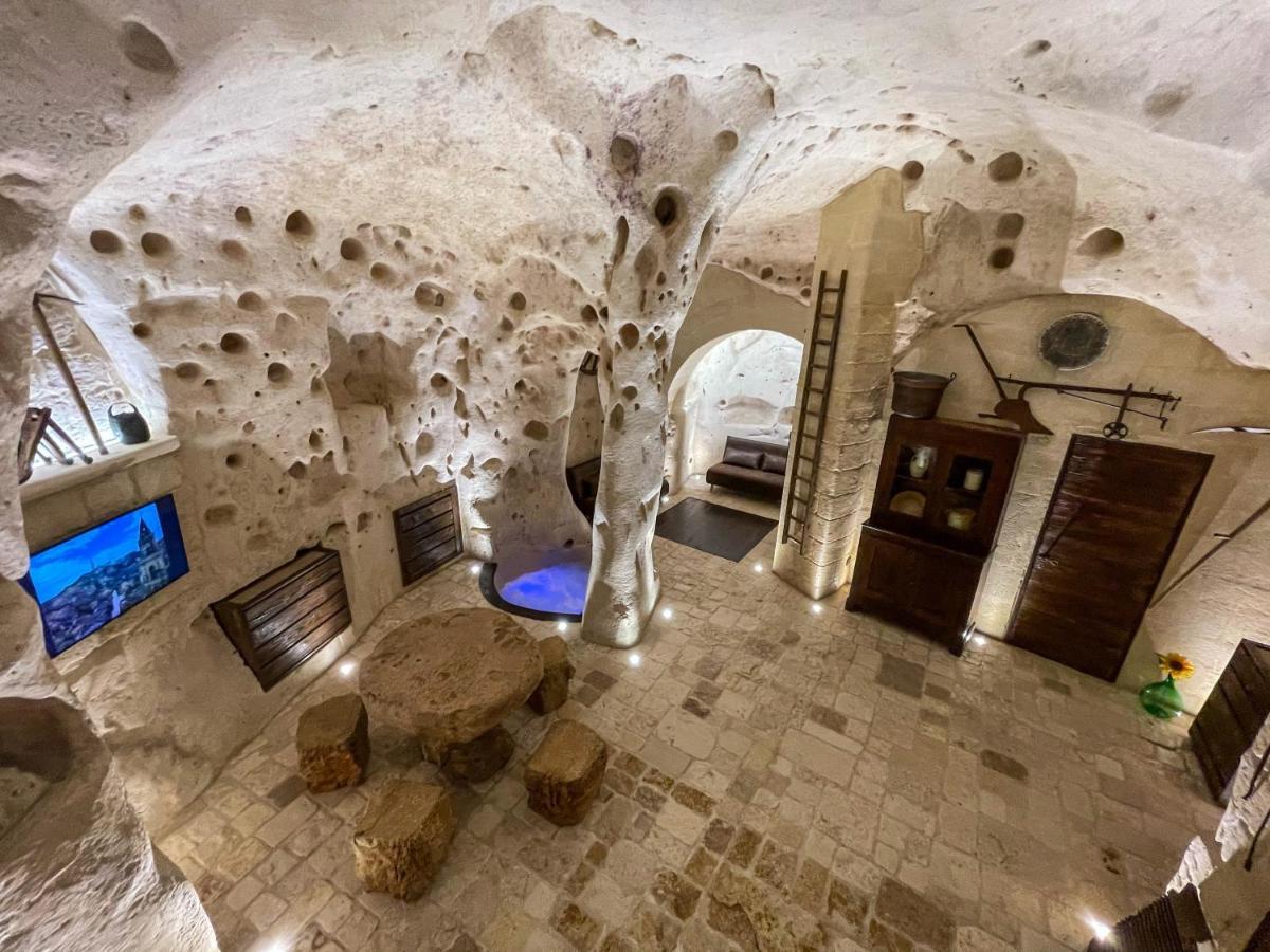 La Suite Nella Roccia Matera Luaran gambar